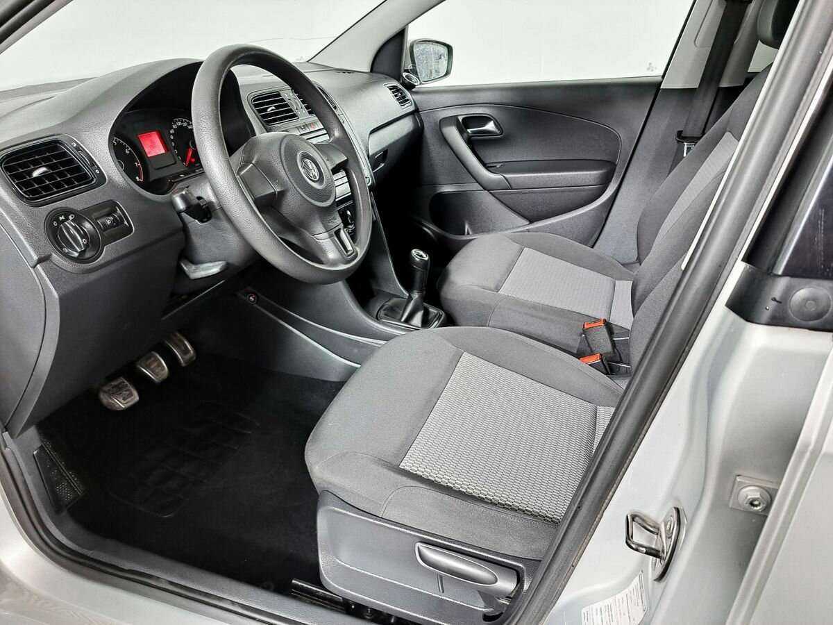 Купить Volkswagen Polo с пробегом. Фото: #13