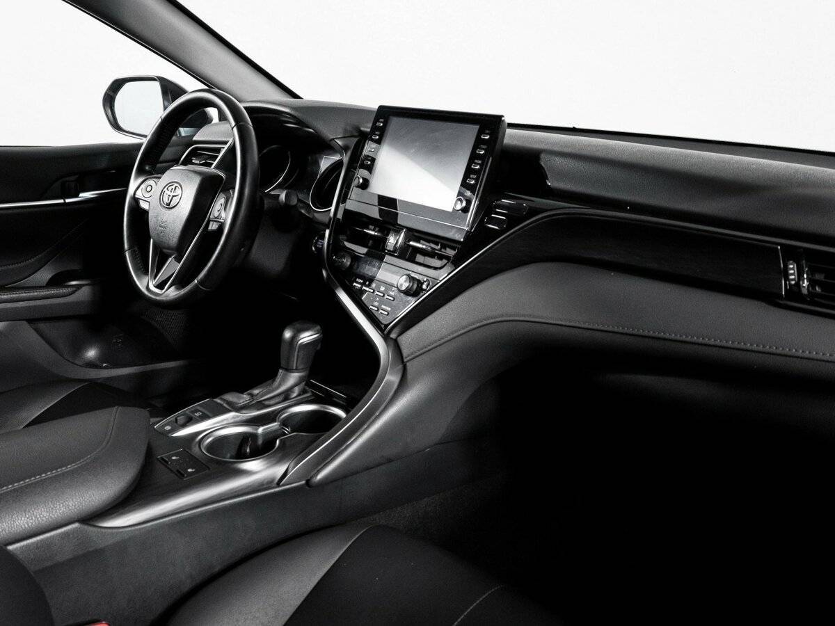 Купить Toyota Camry с пробегом. Фото: #8