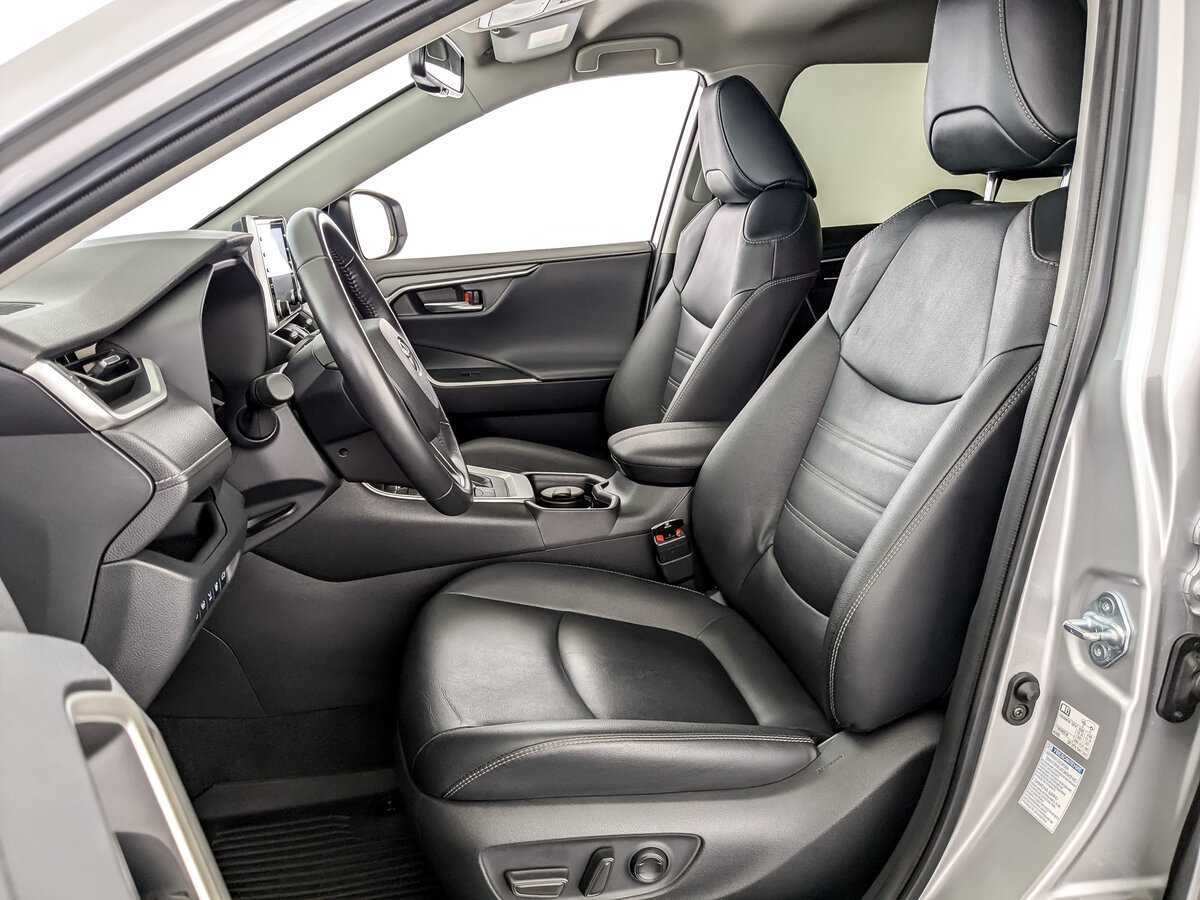 Купить Toyota RAV4 с пробегом. Фото: #15