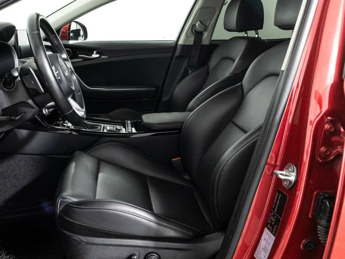 Купить Kia Stinger с пробегом. Фото: #15