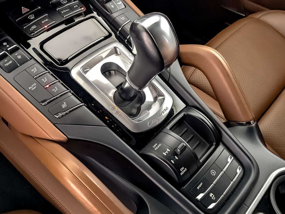 Купить Porsche Cayenne с пробегом. Фото: #15