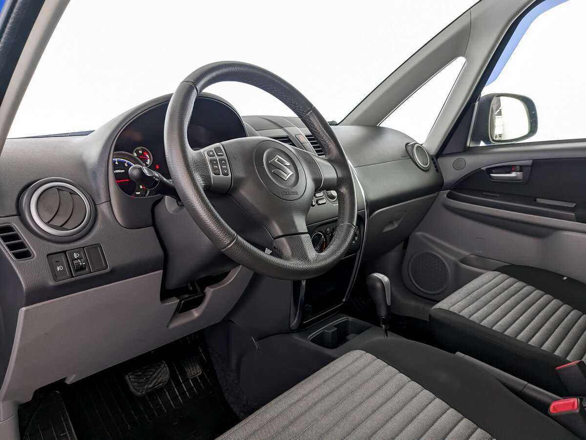 Купить Suzuki SX4 с пробегом. Фото: #13