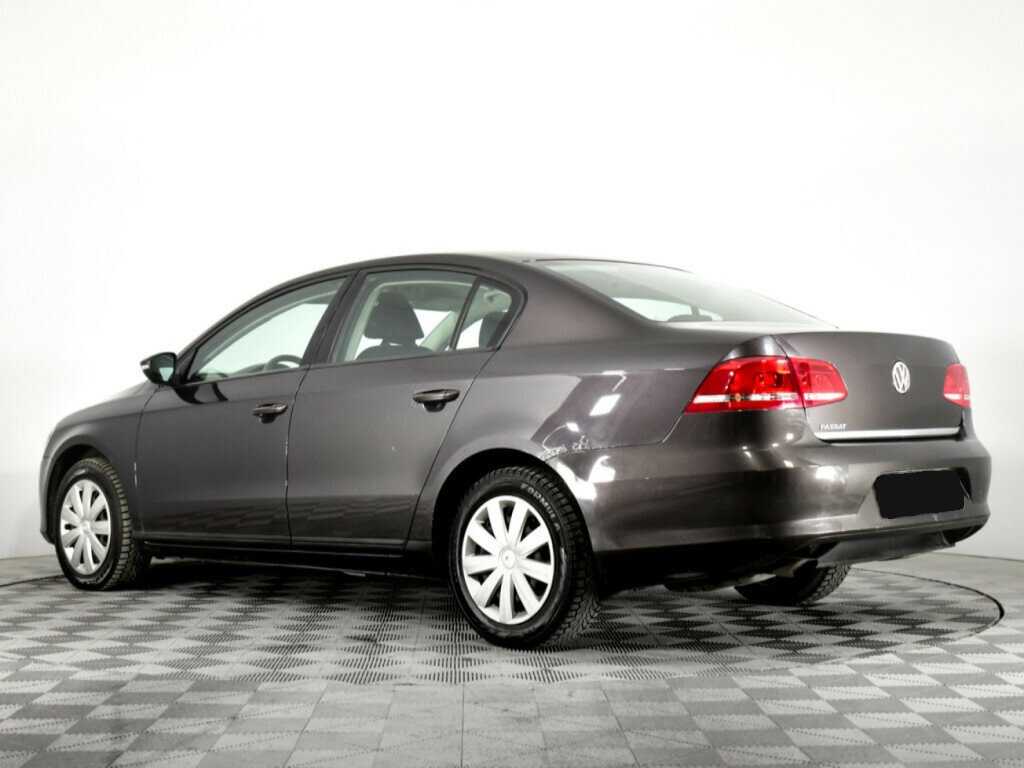 Купить Volkswagen Passat с пробегом. Фото: #4