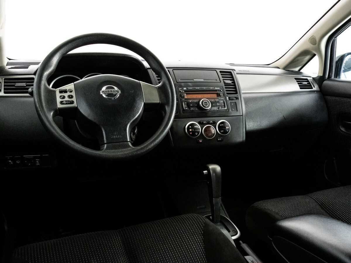 Купить Nissan Tiida с пробегом. Фото: #8