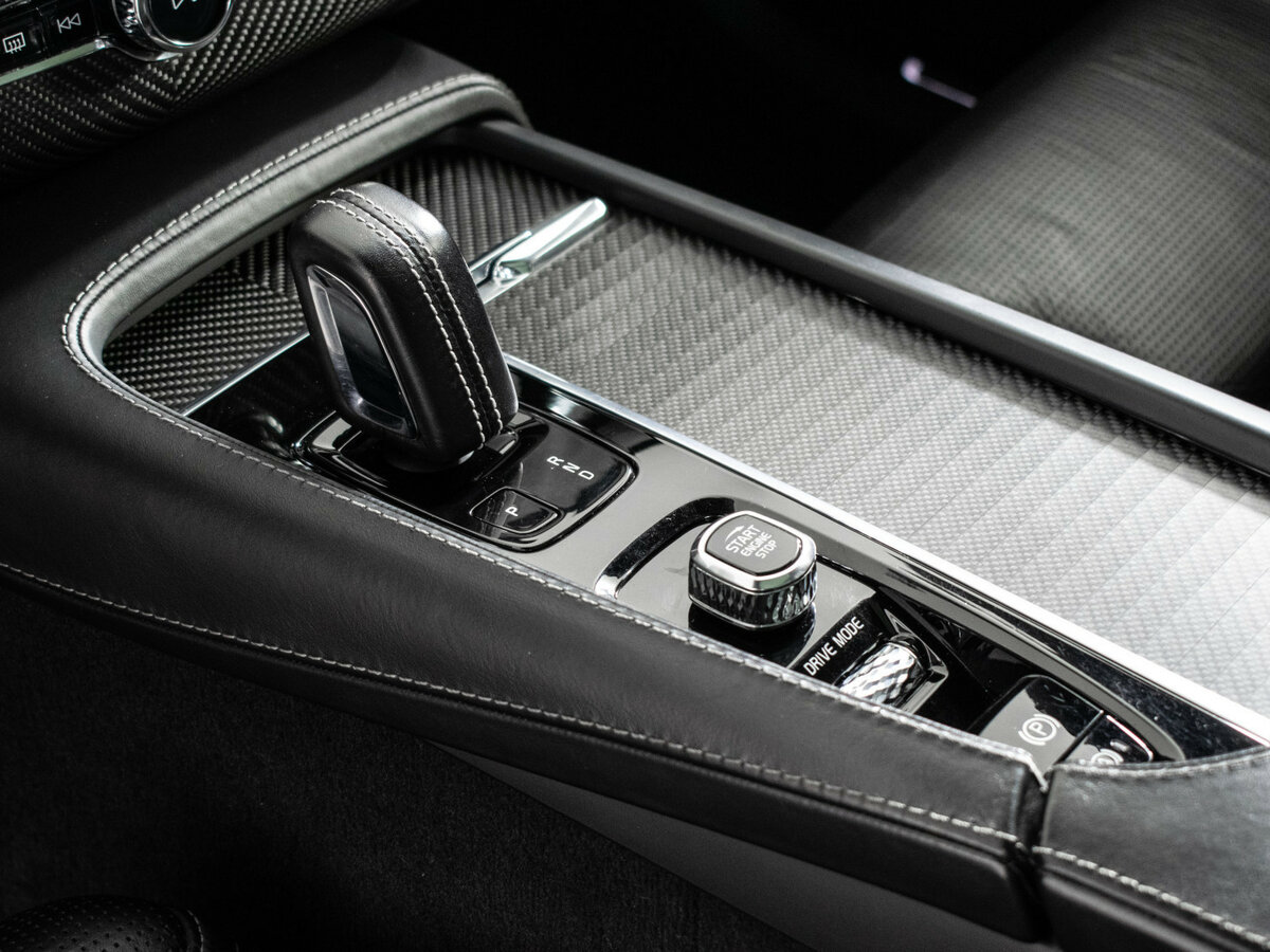 Купить Volvo XC90 с пробегом. Фото: #17