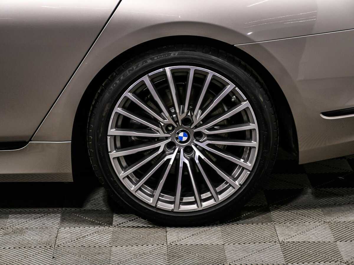 Купить BMW 7 серии с пробегом. Фото: #13