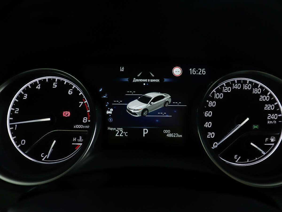 Купить Toyota Camry с пробегом. Фото: #12