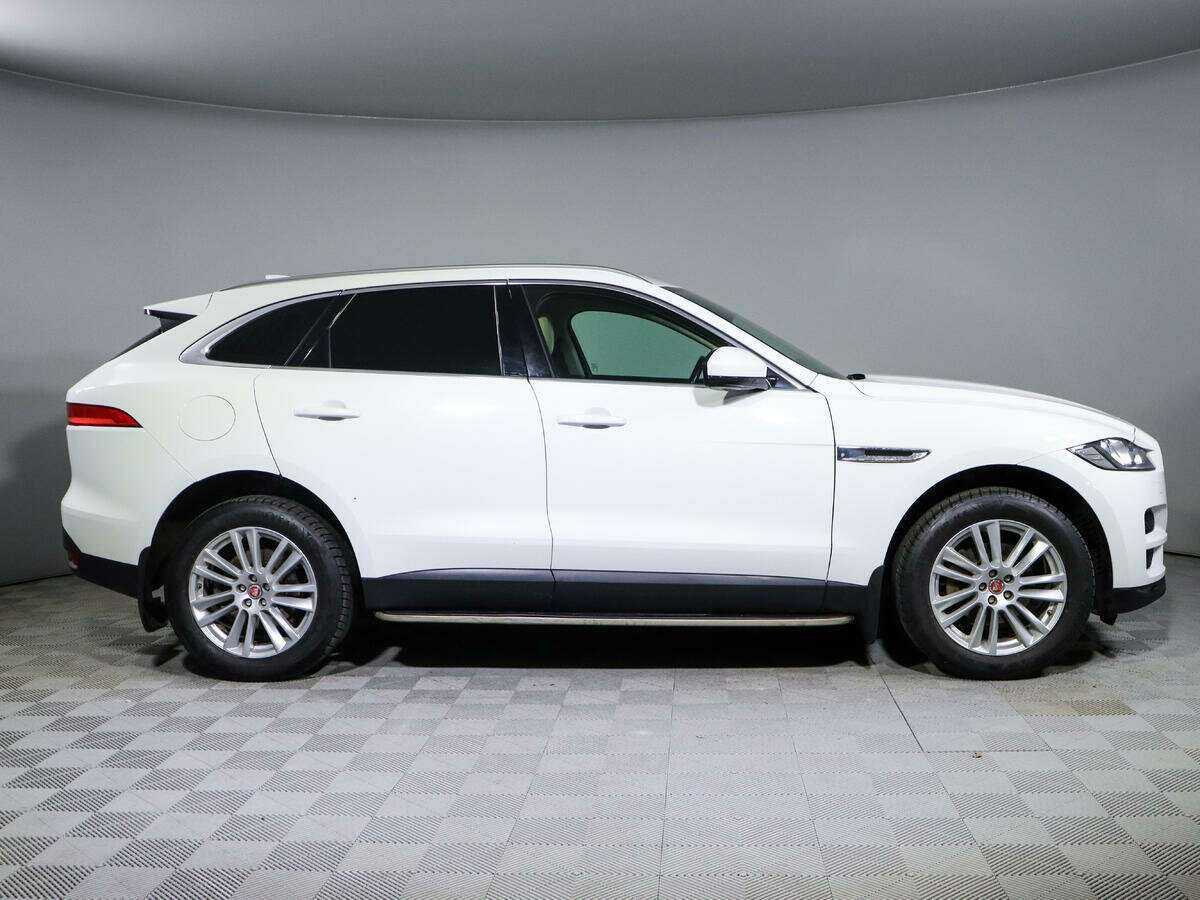 Купить Jaguar F-Pace с пробегом. Фото: #3