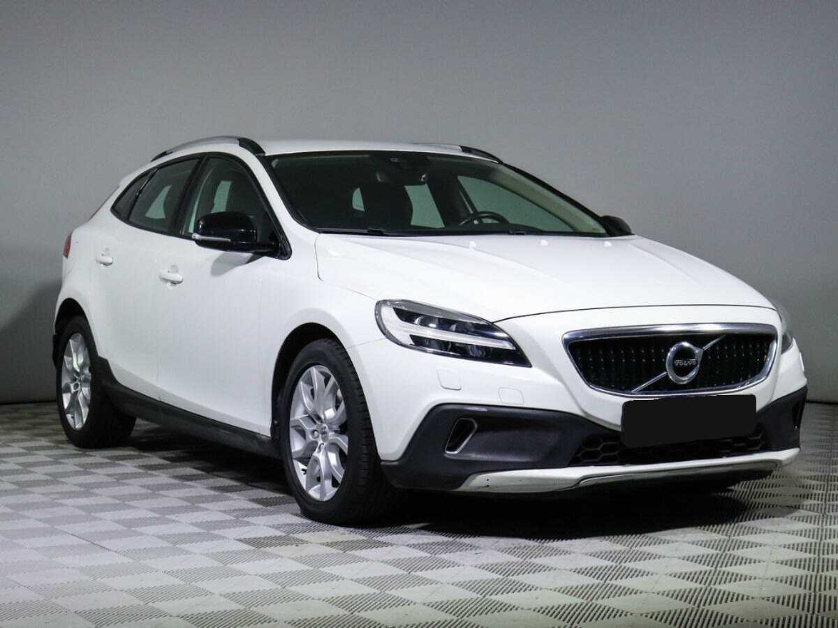 Купить Volvo V40 Cross Country с пробегом. Фото: #2