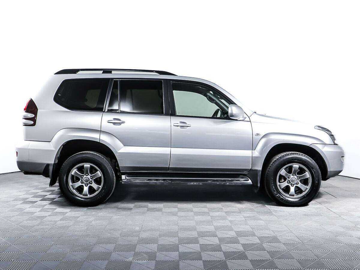 Купить Toyota Land Cruiser Prado с пробегом. Фото: #2