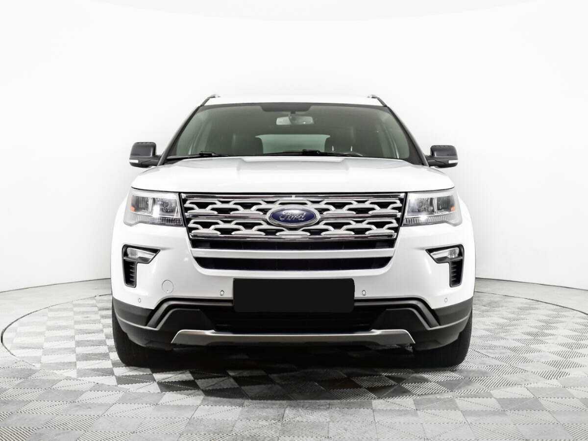 Купить Ford Explorer с пробегом. Фото: #1