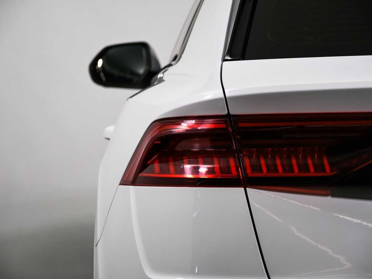Купить Audi Q8 с пробегом. Фото: #17