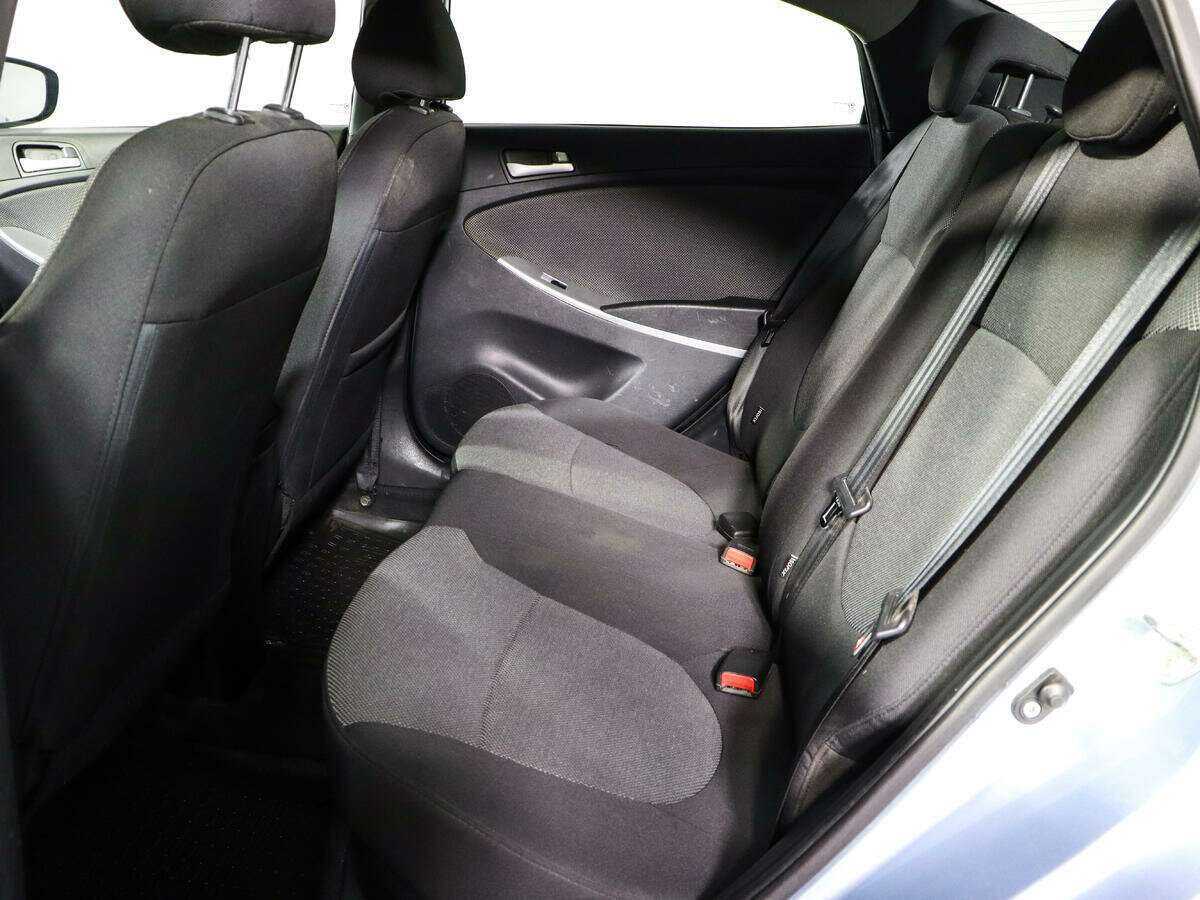 Купить Hyundai Solaris с пробегом. Фото: #7