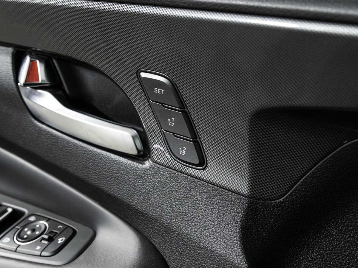 Купить Hyundai Santa Fe с пробегом. Фото: #17