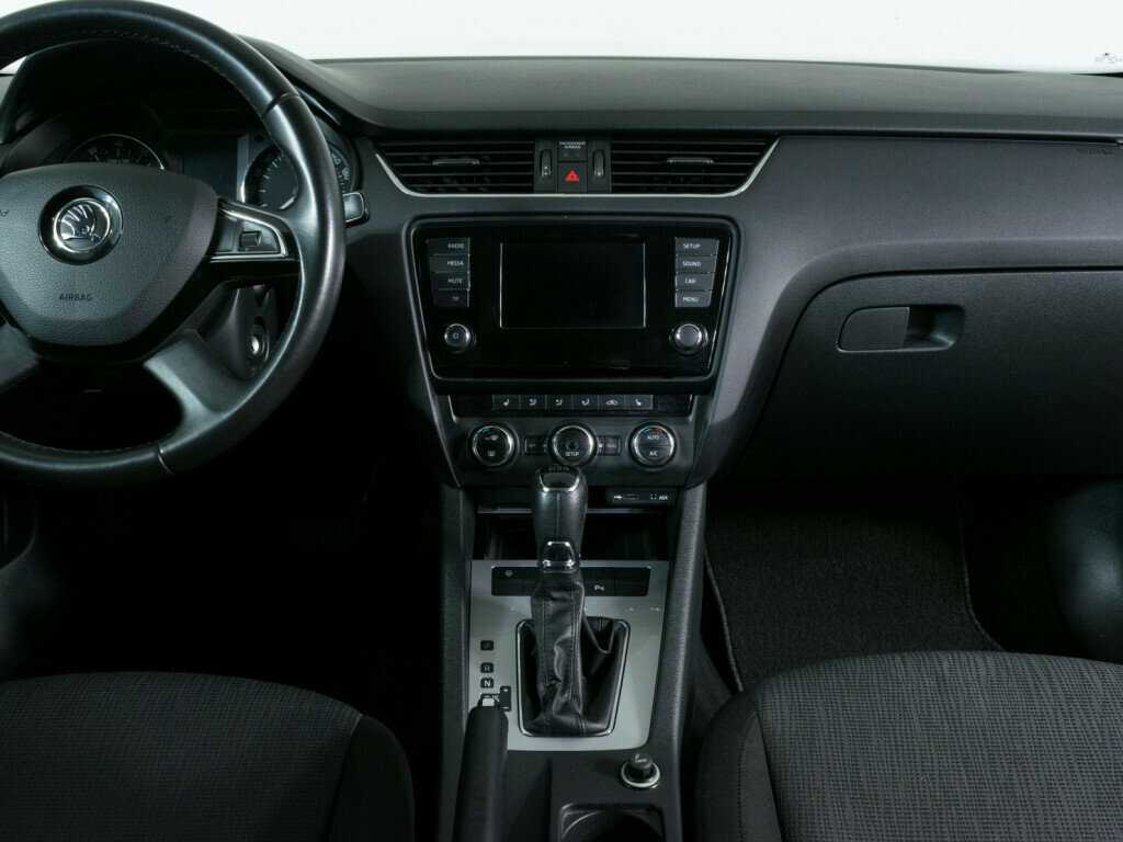 Купить Skoda Octavia с пробегом. Фото: #7