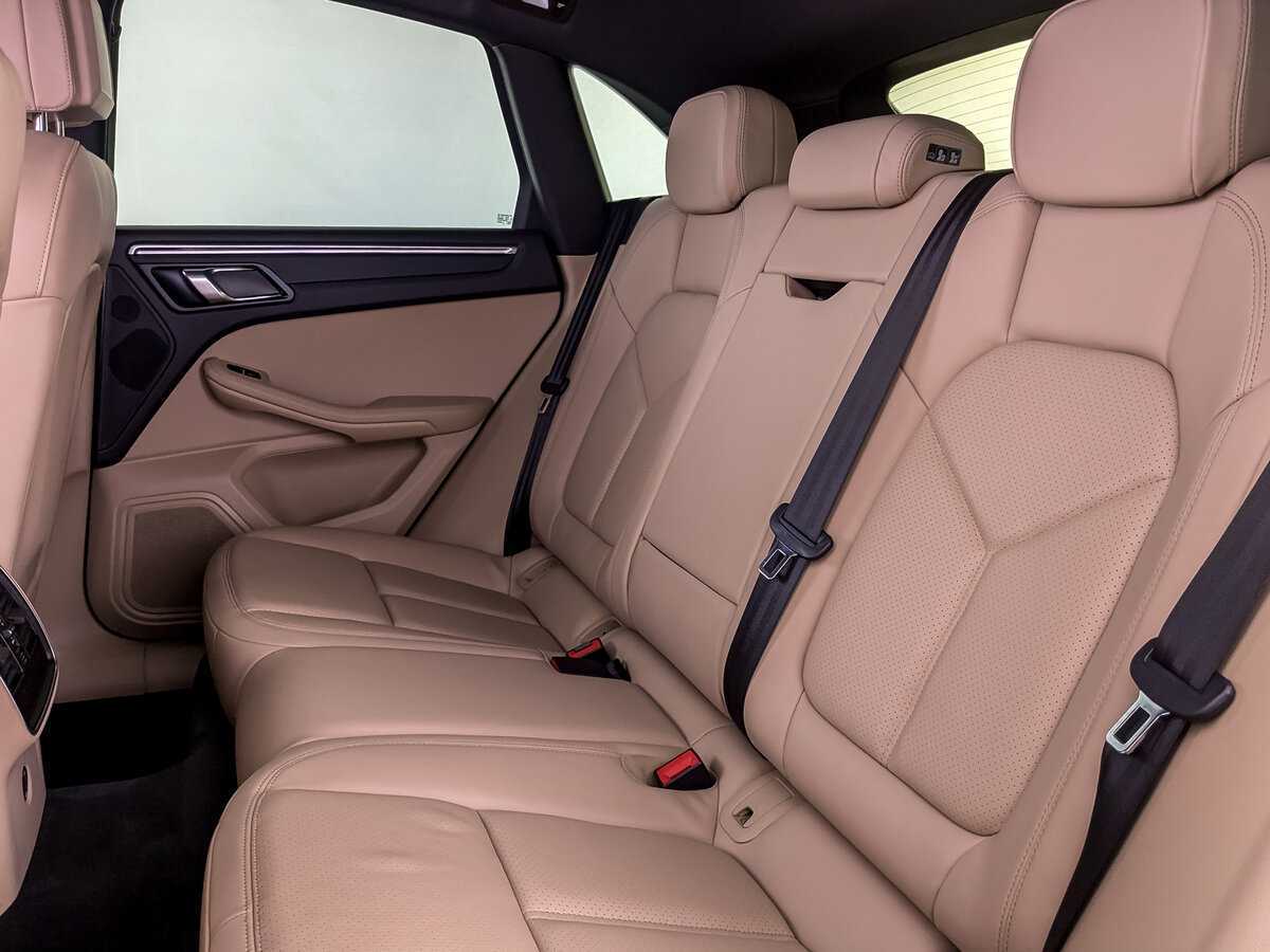 Купить Porsche Macan с пробегом. Фото: #9
