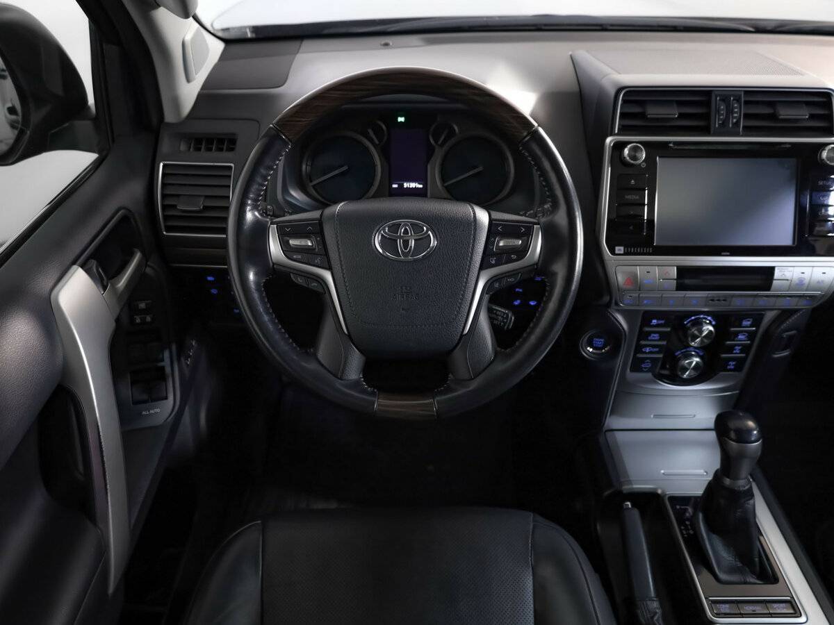 Купить Toyota Land Cruiser Prado с пробегом. Фото: #10