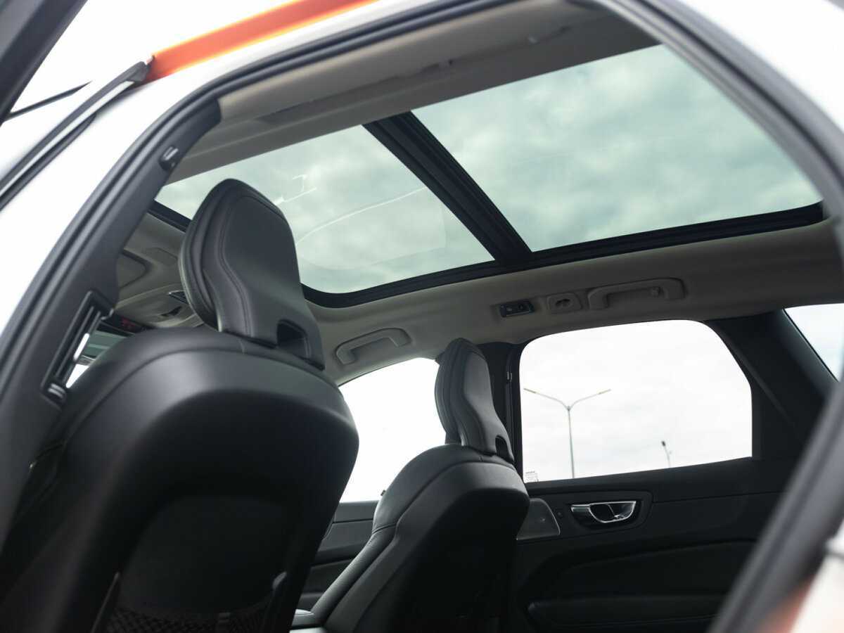 Купить Volvo XC60 с пробегом. Фото: #14