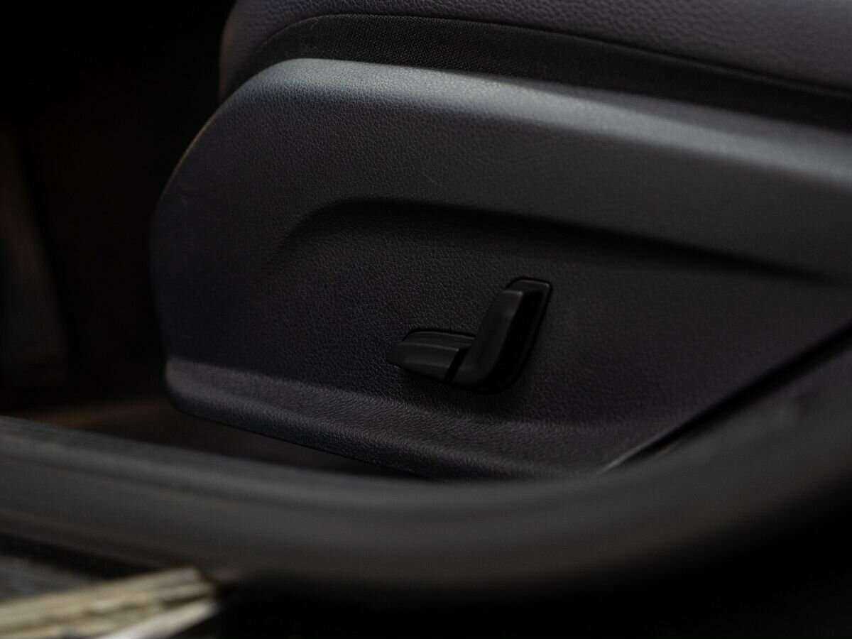 Купить Mercedes-Benz E-Класс с пробегом. Фото: #19