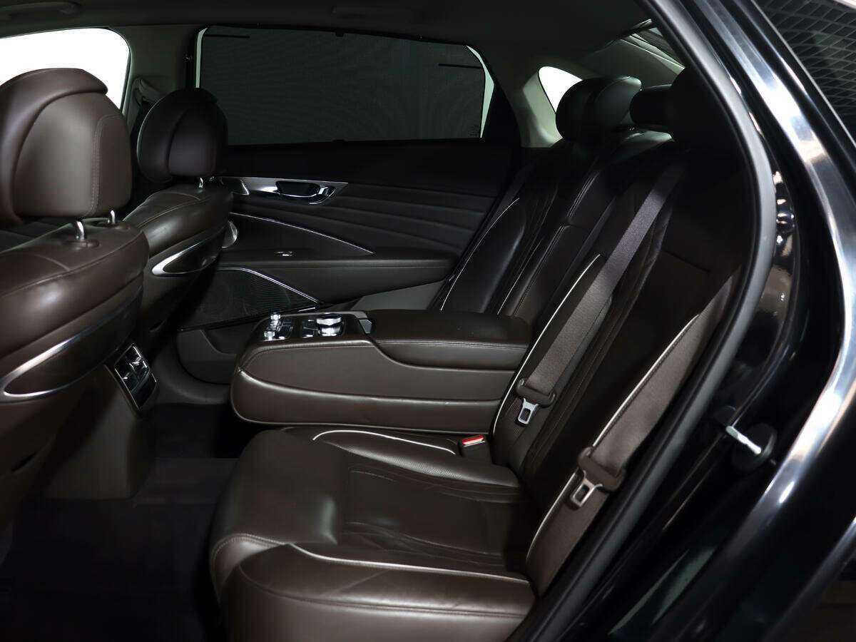 Купить Kia K900 с пробегом. Фото: #7