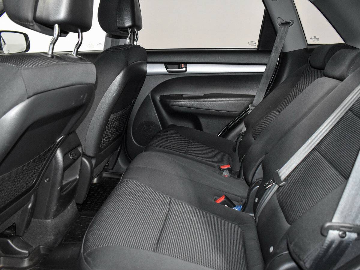 Купить Kia Sorento с пробегом. Фото: #8
