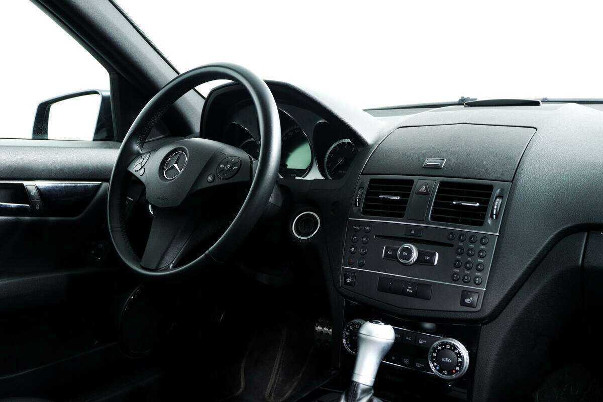 Купить Mercedes-Benz C-Класс с пробегом. Фото: #8