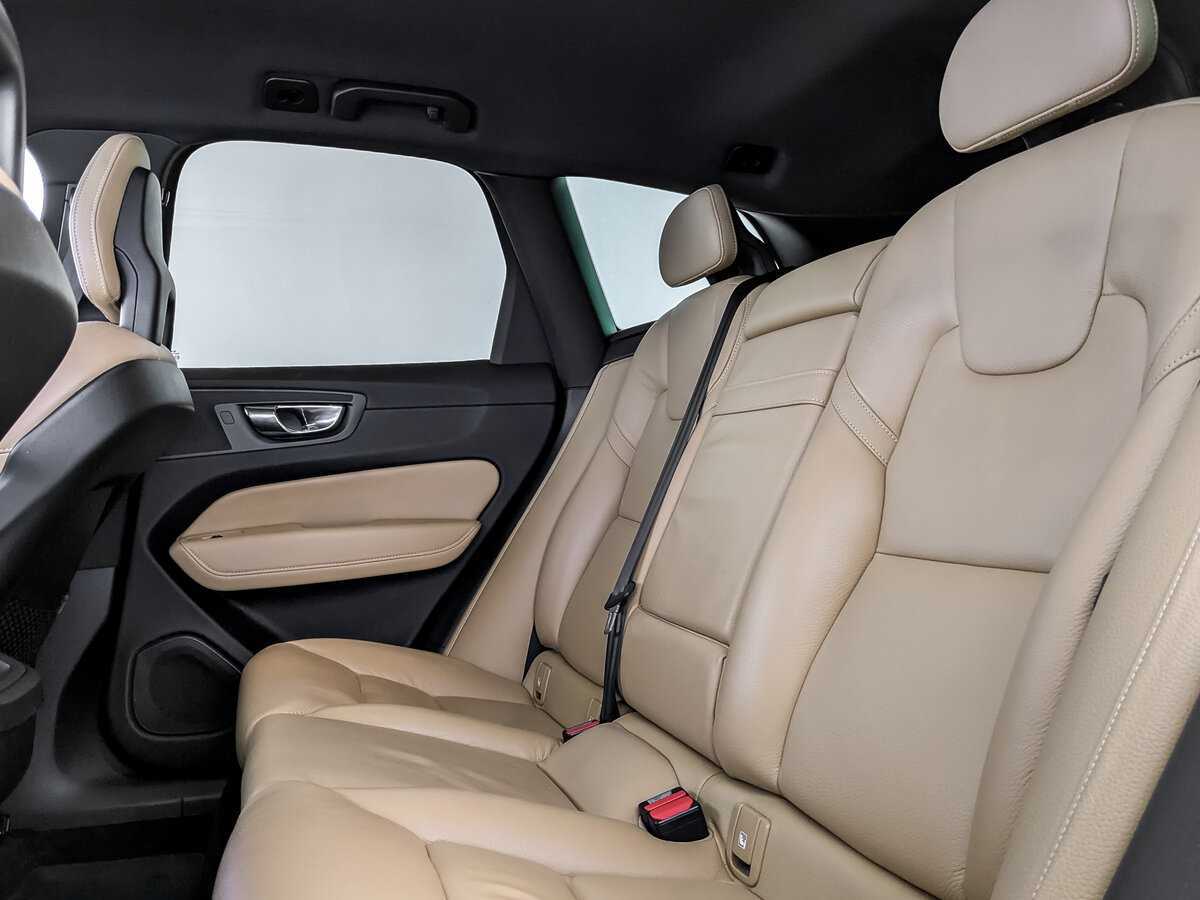 Купить Volvo XC60 с пробегом. Фото: #8
