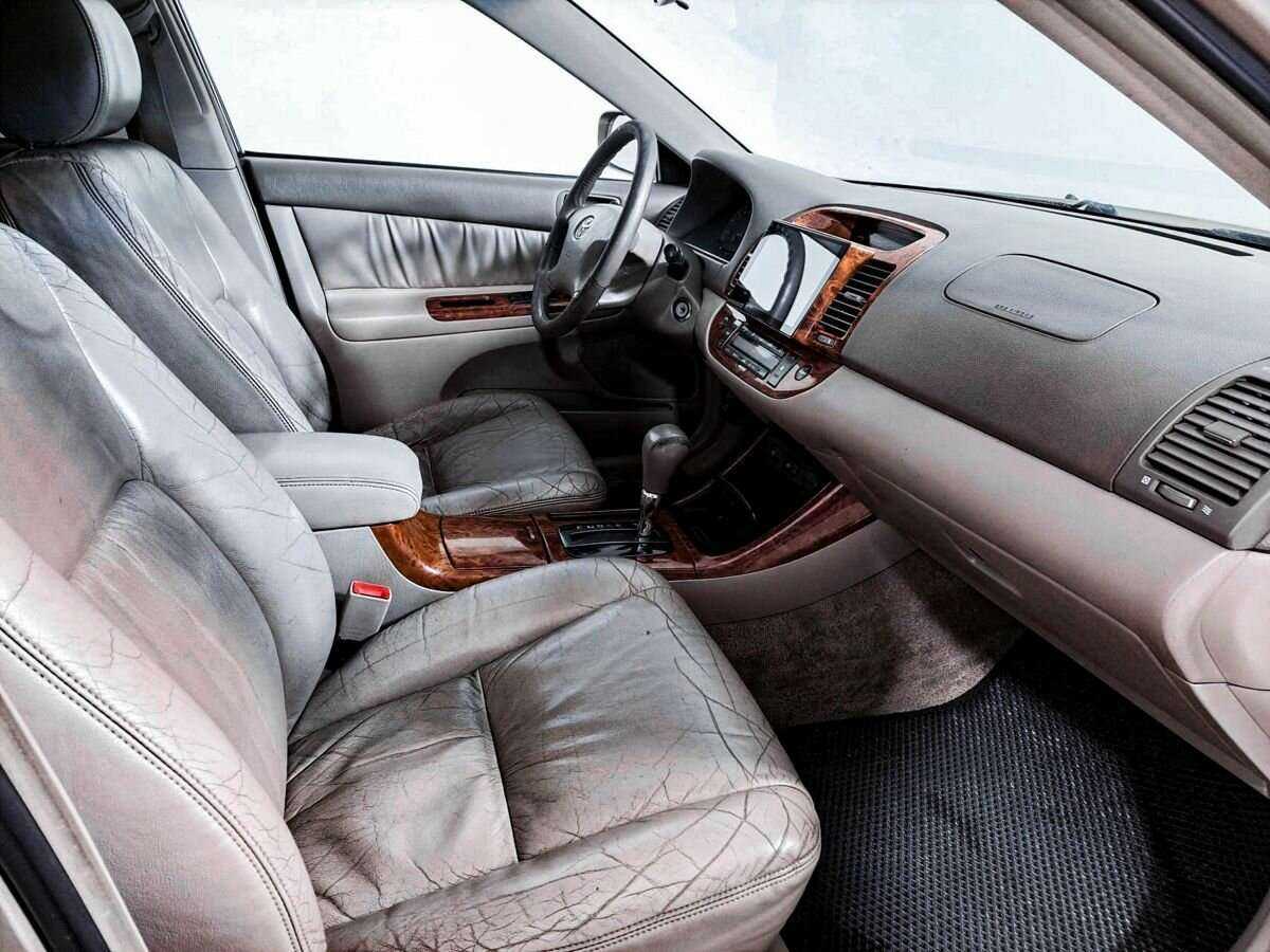 Купить Toyota Camry с пробегом. Фото: #8