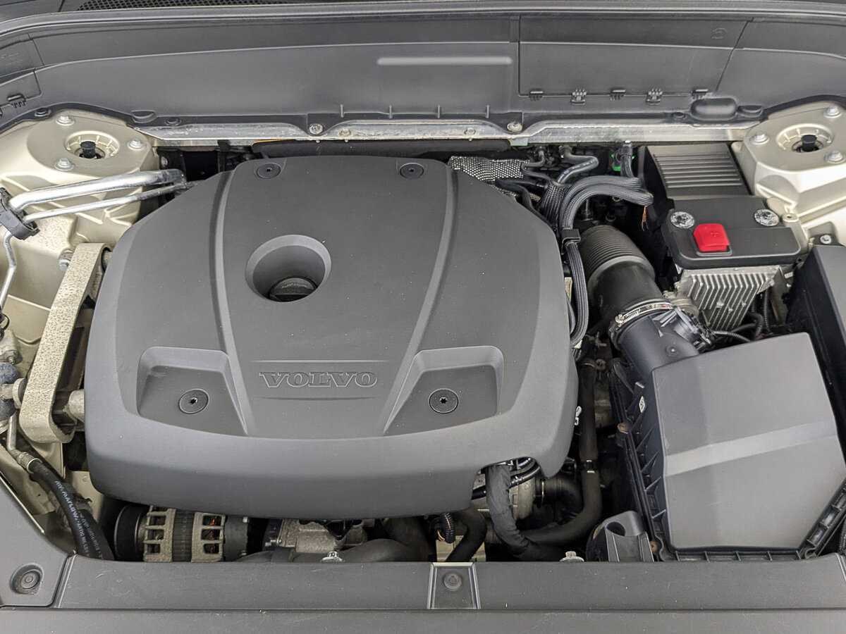 Купить Volvo XC90 с пробегом. Фото: #8