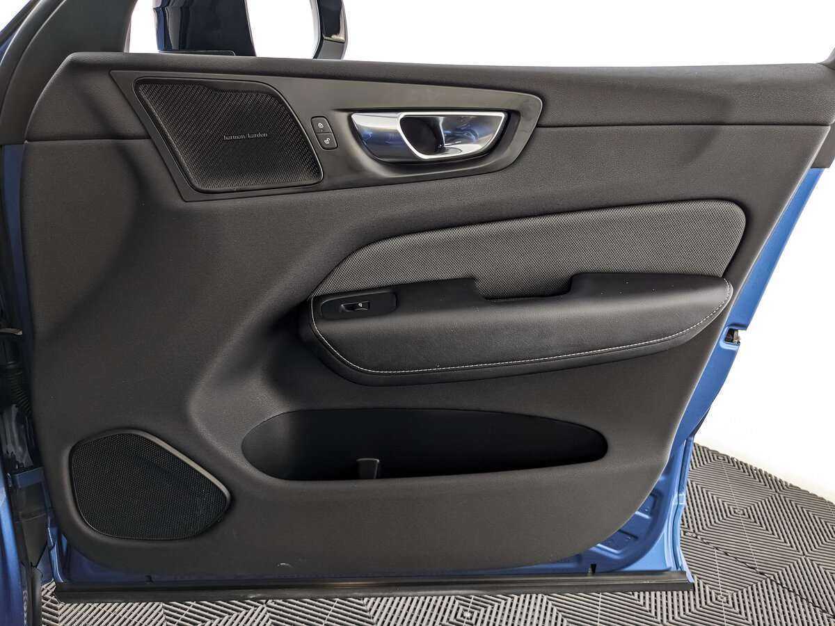Купить Volvo XC60 с пробегом. Фото: #20