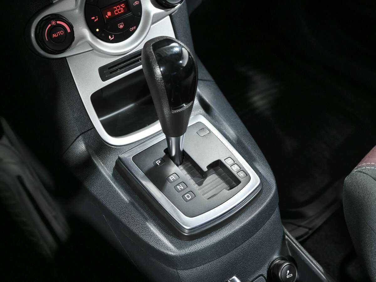 Купить Ford Fiesta с пробегом. Фото: #10