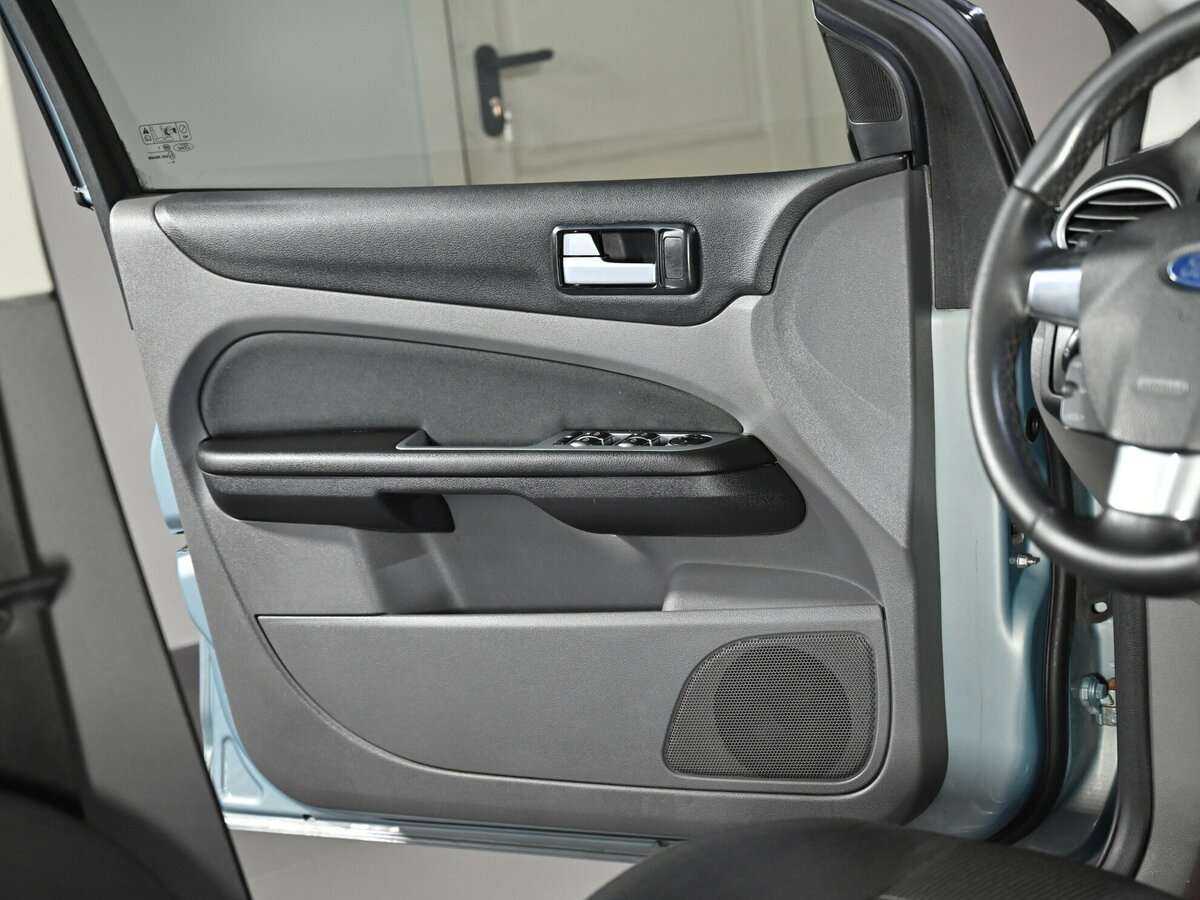 Купить Ford Focus с пробегом. Фото: #5