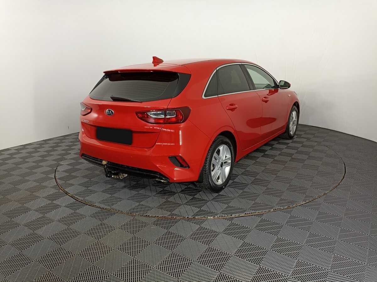 Купить Kia Ceed с пробегом. Фото: #3