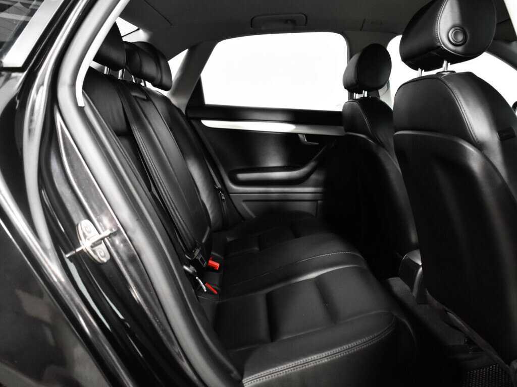 Купить Audi A4 с пробегом. Фото: #9