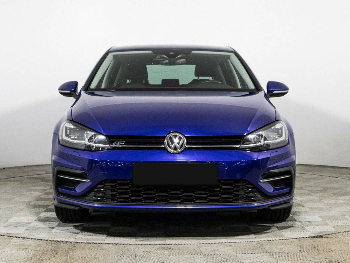 Купить Volkswagen Golf с пробегом. Фото: #1