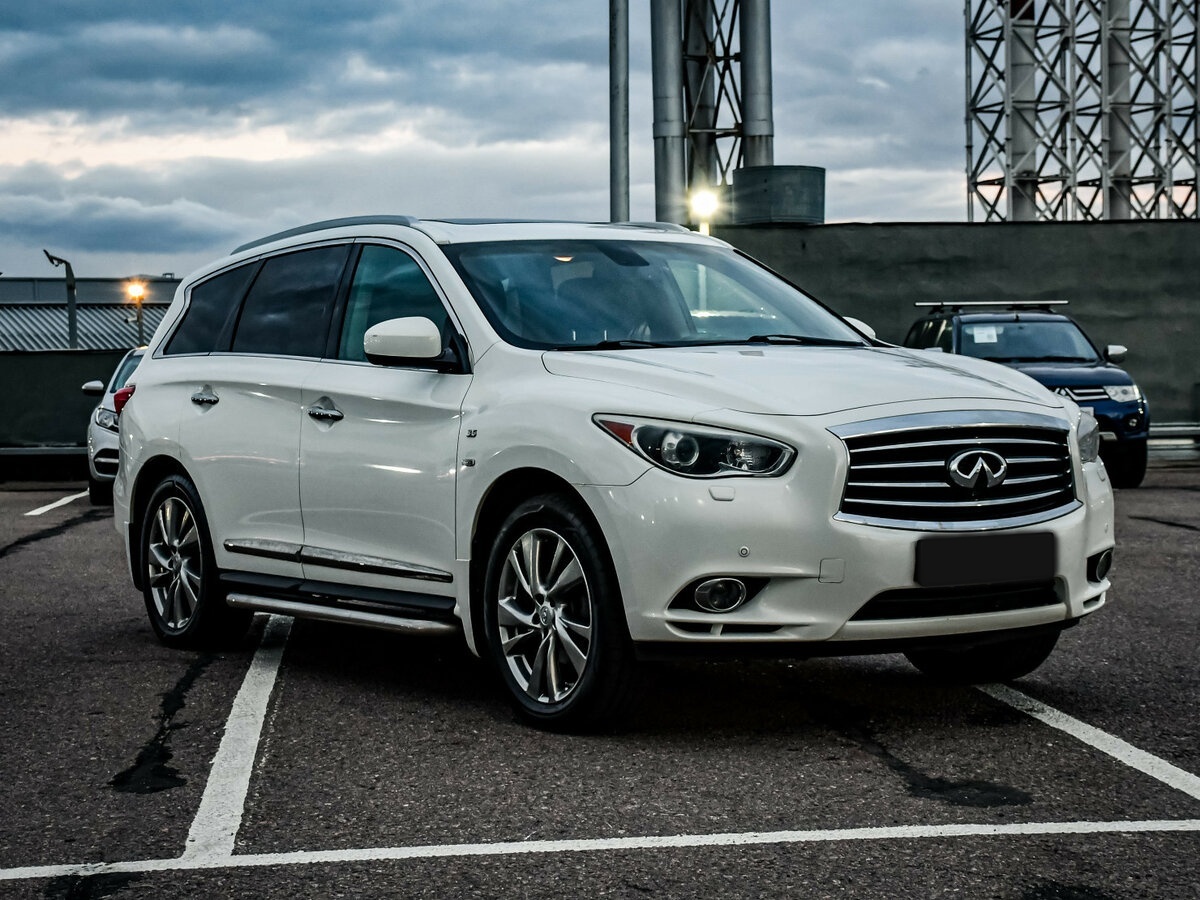 Купить Infiniti QX60 с пробегом. Фото: #2