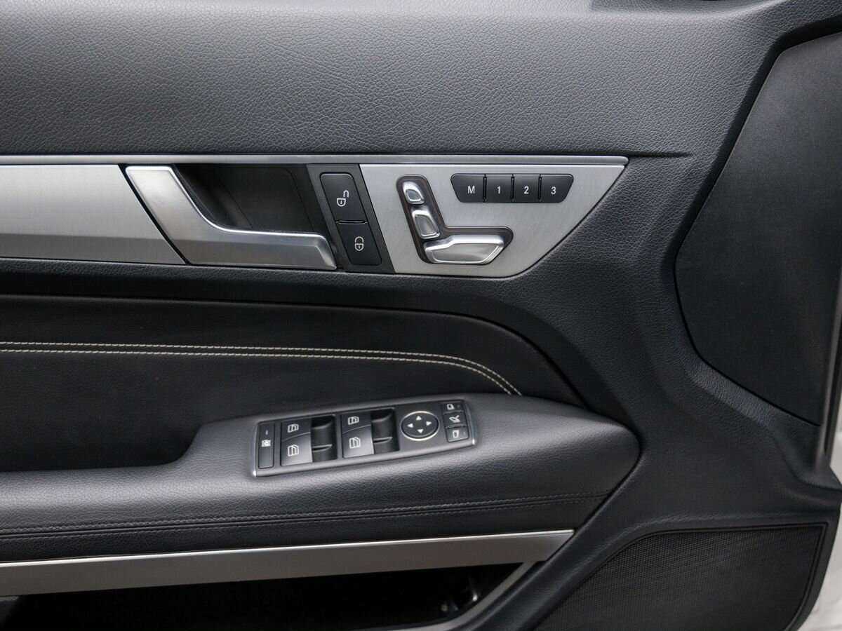 Купить Mercedes-Benz E-Класс с пробегом. Фото: #14
