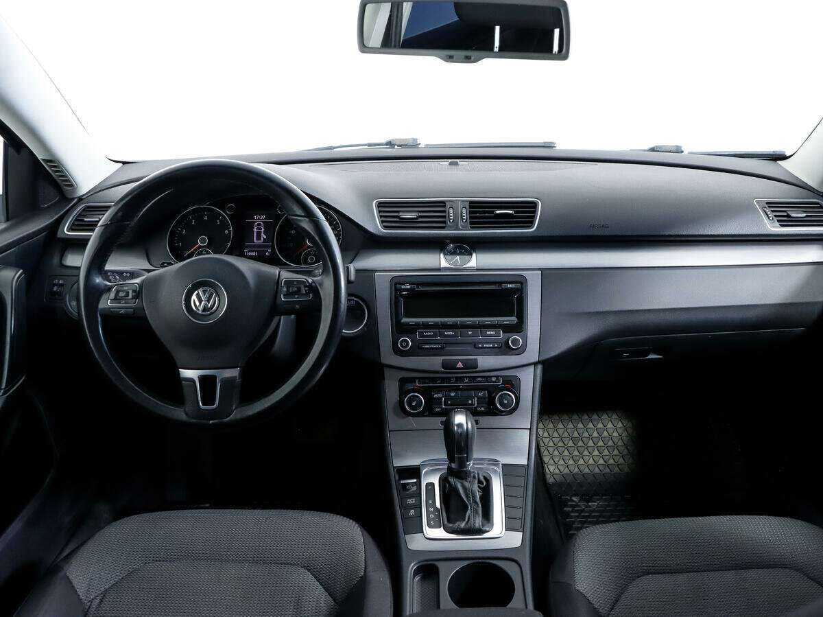 Купить Volkswagen Passat с пробегом. Фото: #9