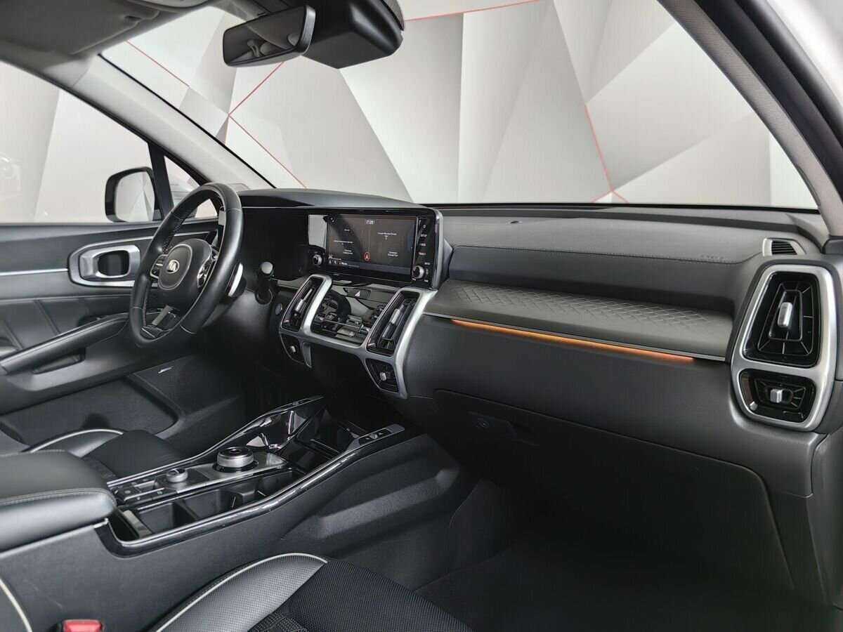 Купить Kia Sorento с пробегом. Фото: #8