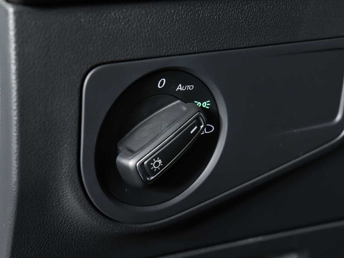 Купить Volkswagen Tiguan с пробегом. Фото: #18