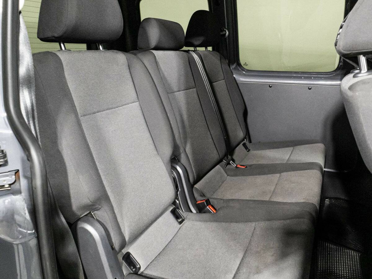 Купить Volkswagen Caddy с пробегом. Фото: #9