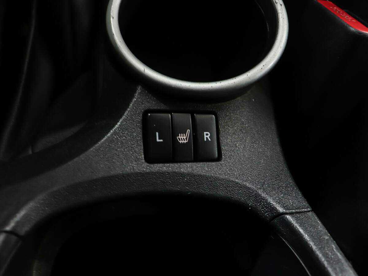 Купить Toyota Verso с пробегом. Фото: #16