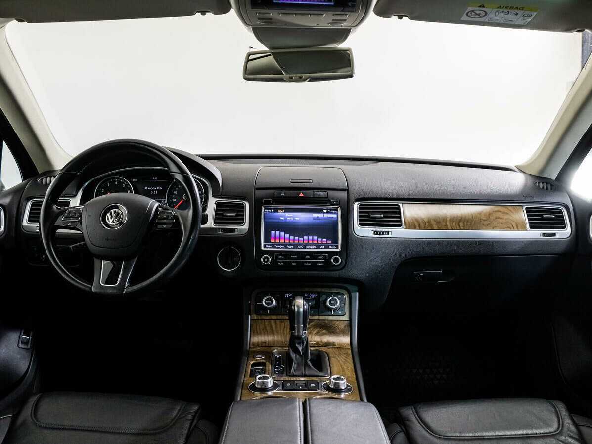 Купить Volkswagen Touareg с пробегом. Фото: #7