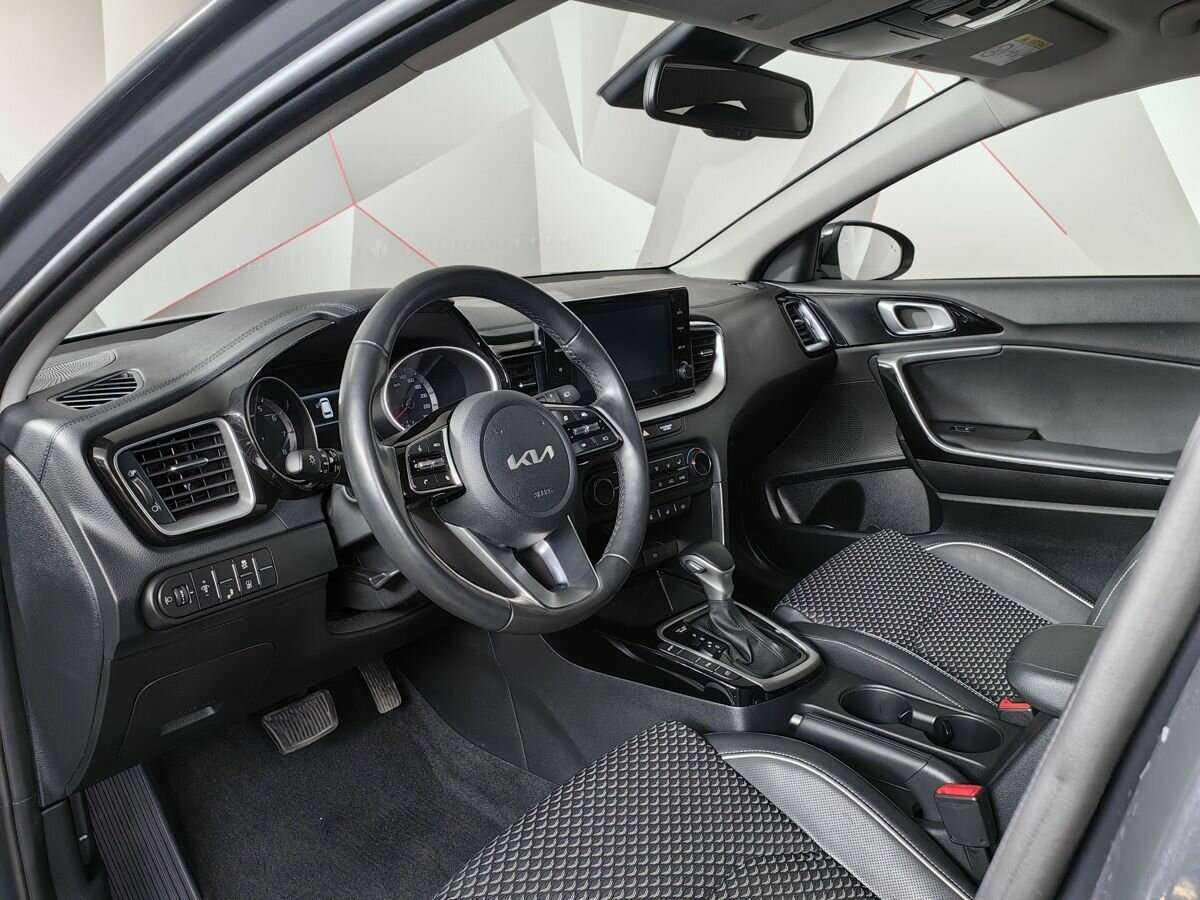Купить Kia Ceed с пробегом. Фото: #13