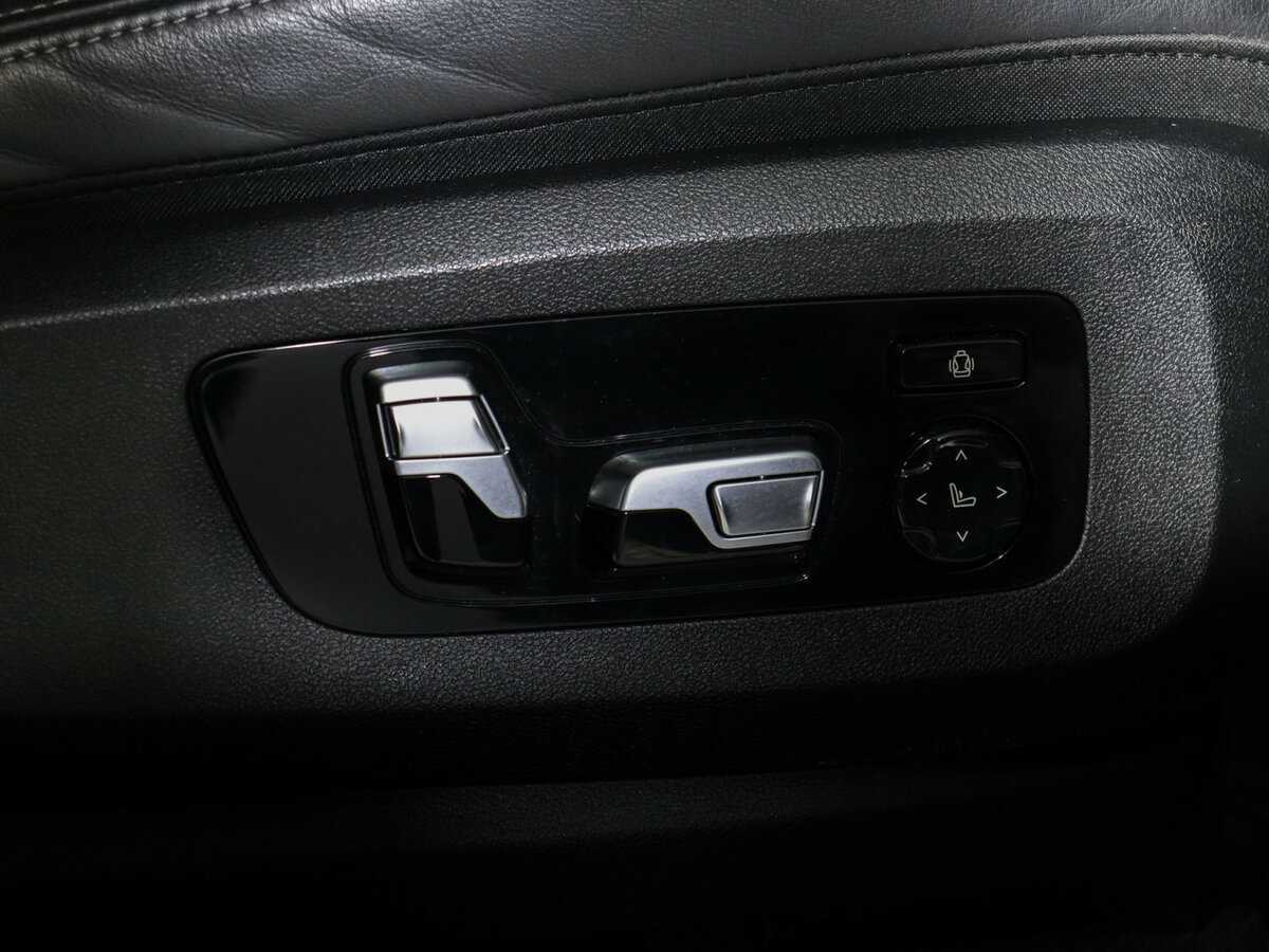 Купить BMW X7 с пробегом. Фото: #17