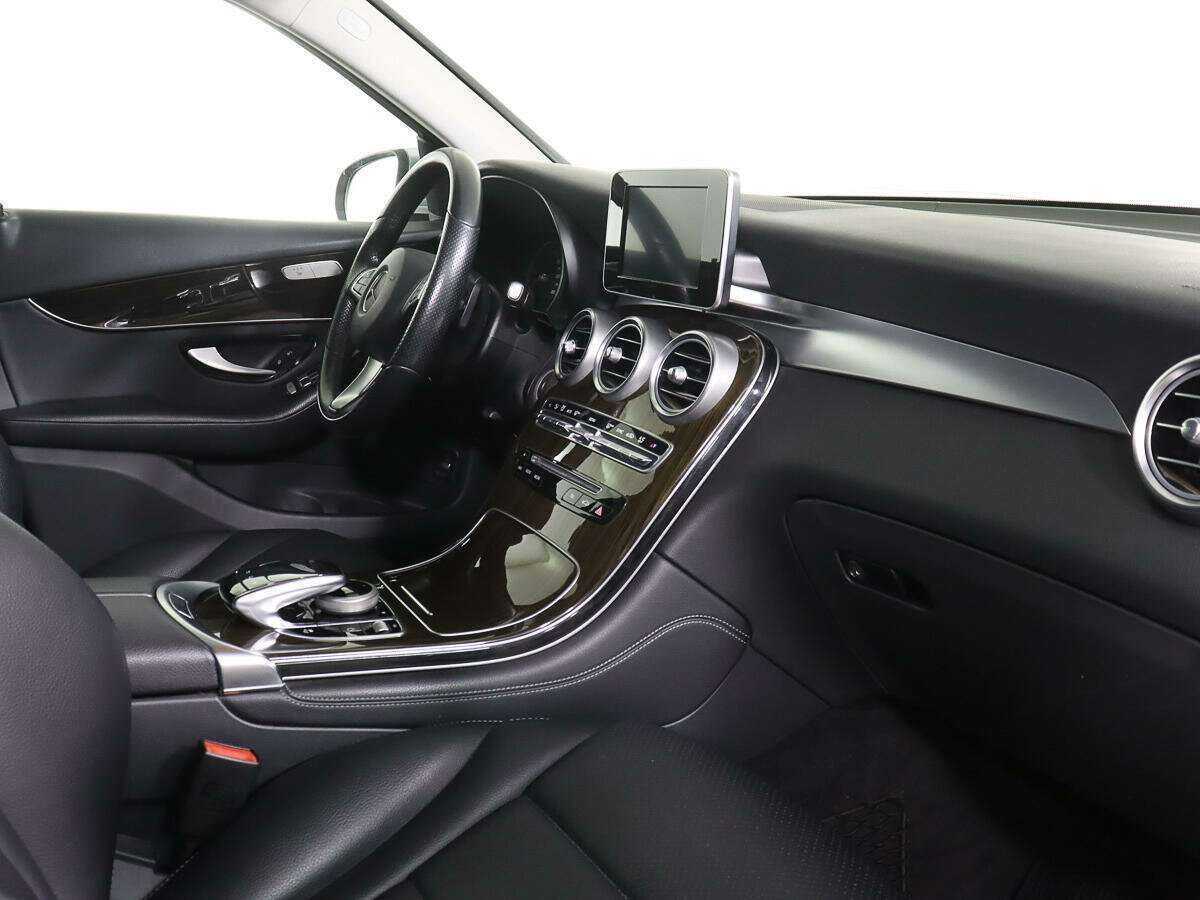 Купить Mercedes-Benz GLC с пробегом. Фото: #7
