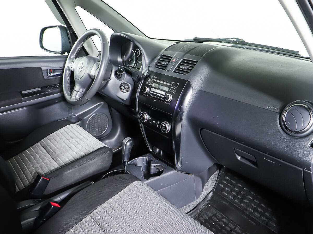 Купить Suzuki SX4 с пробегом. Фото: #10