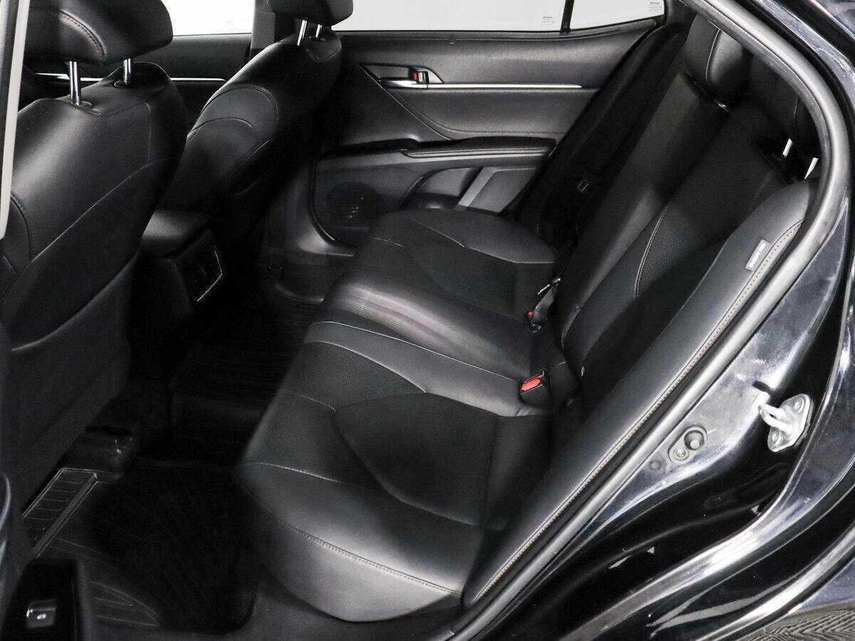 Купить Toyota Camry с пробегом. Фото: #12
