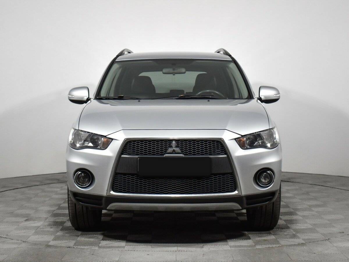 Купить Mitsubishi Outlander с пробегом. Фото: #1