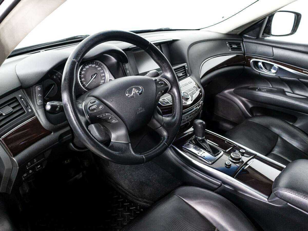 Купить Infiniti M с пробегом. Фото: #10